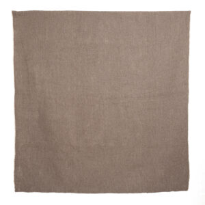 Alfombra telar café y blanco 231x211 cm.